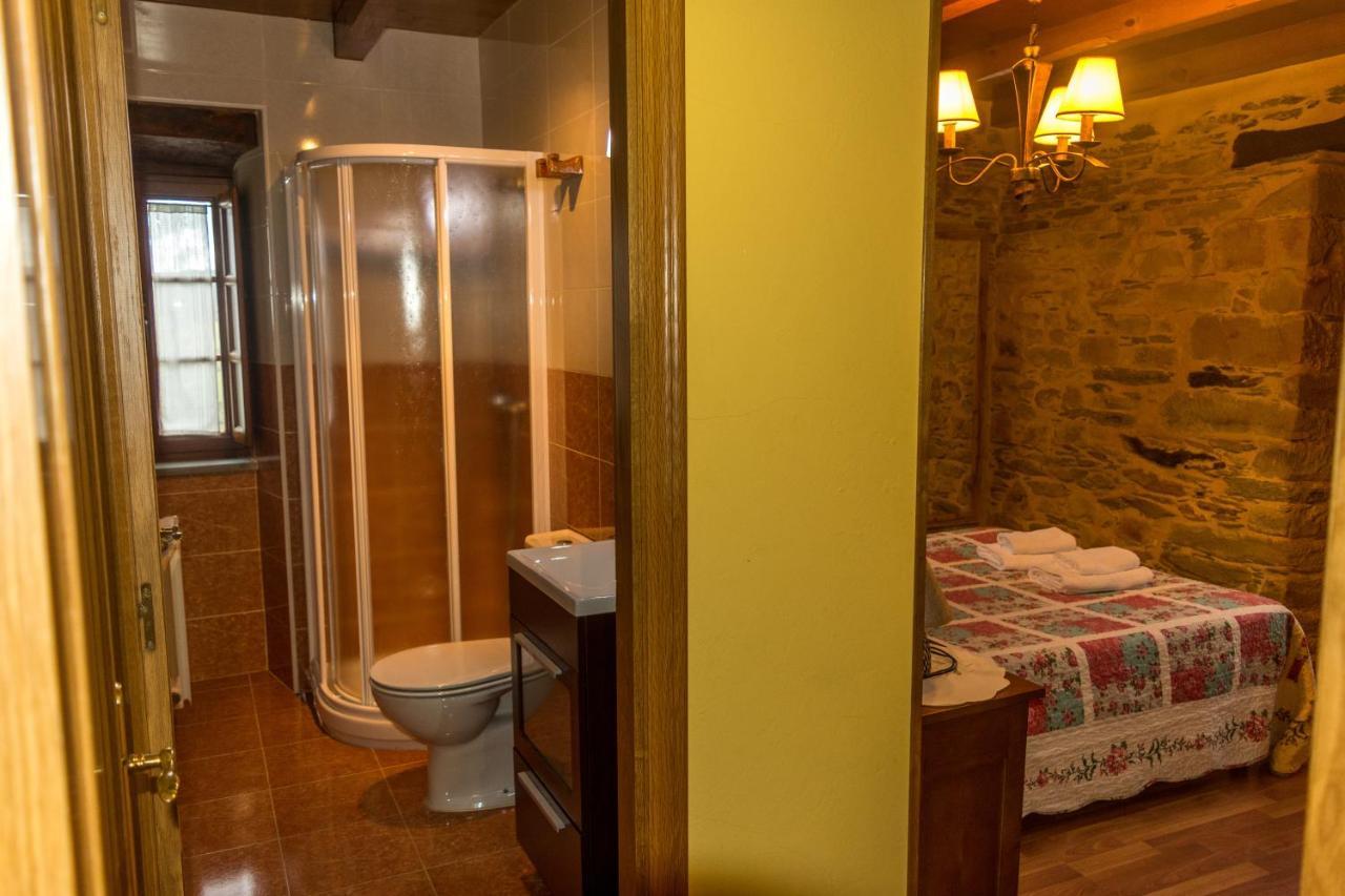 Apartamentos Rurales Tia Vicenta سانتا إيولاليا دي أوسكوس المظهر الخارجي الصورة