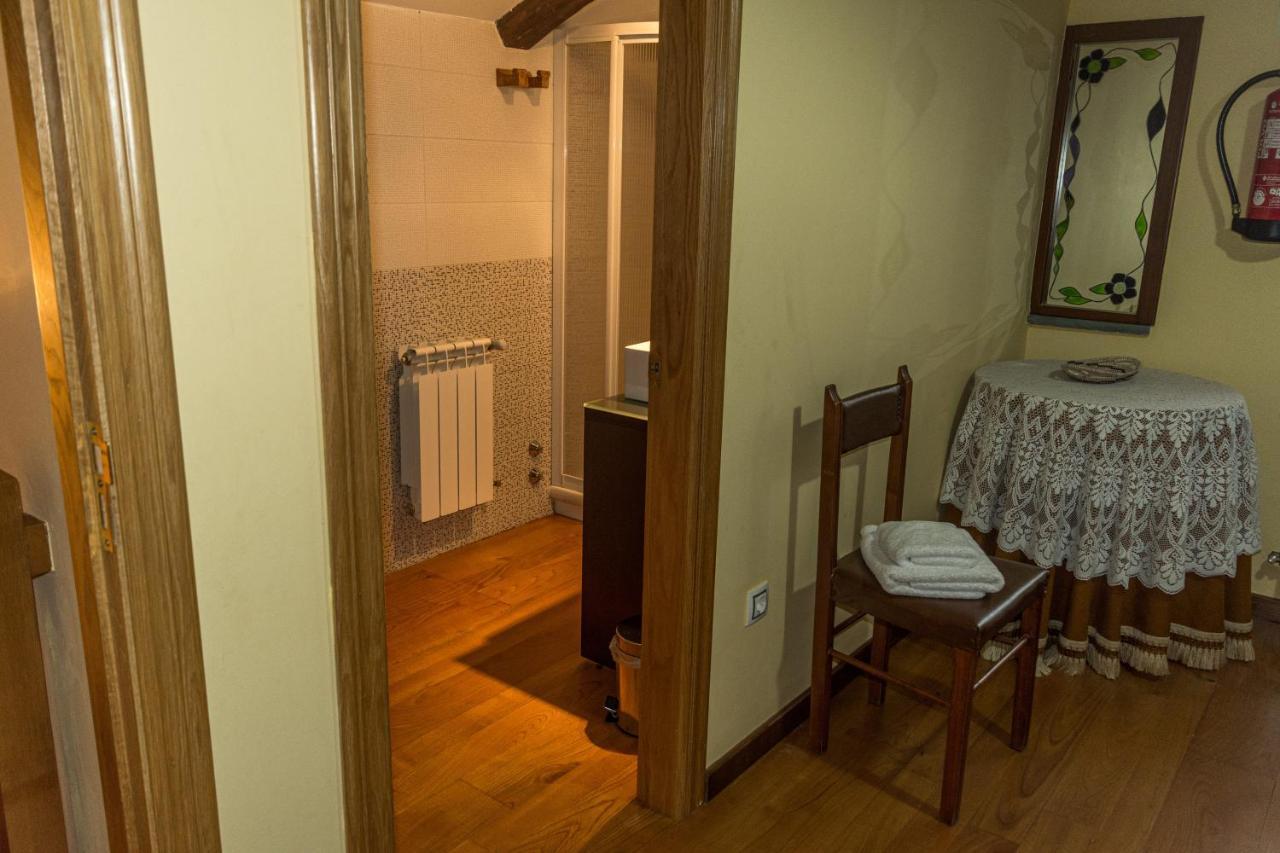 Apartamentos Rurales Tia Vicenta سانتا إيولاليا دي أوسكوس المظهر الخارجي الصورة