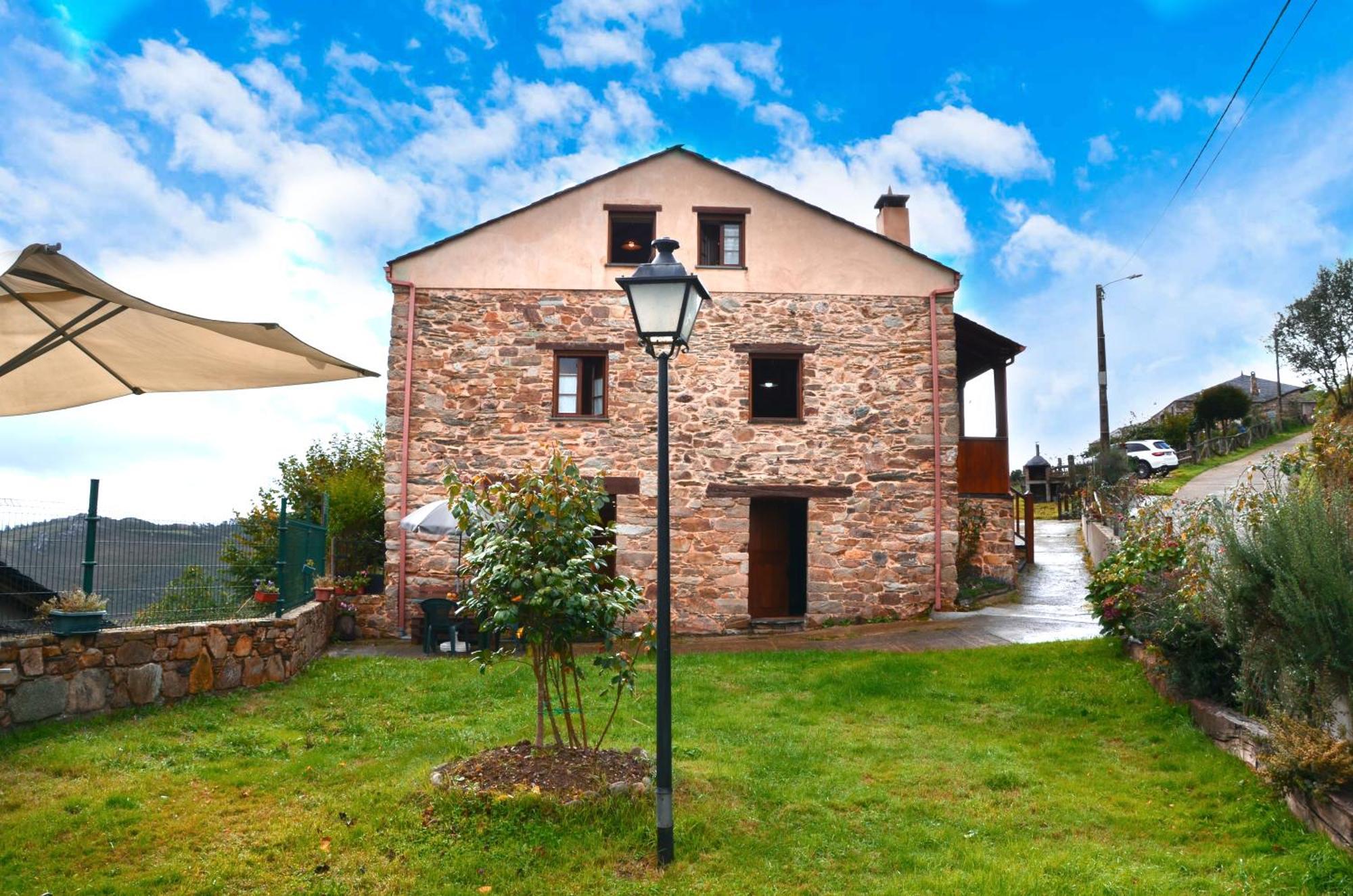 Apartamentos Rurales Tia Vicenta سانتا إيولاليا دي أوسكوس المظهر الخارجي الصورة