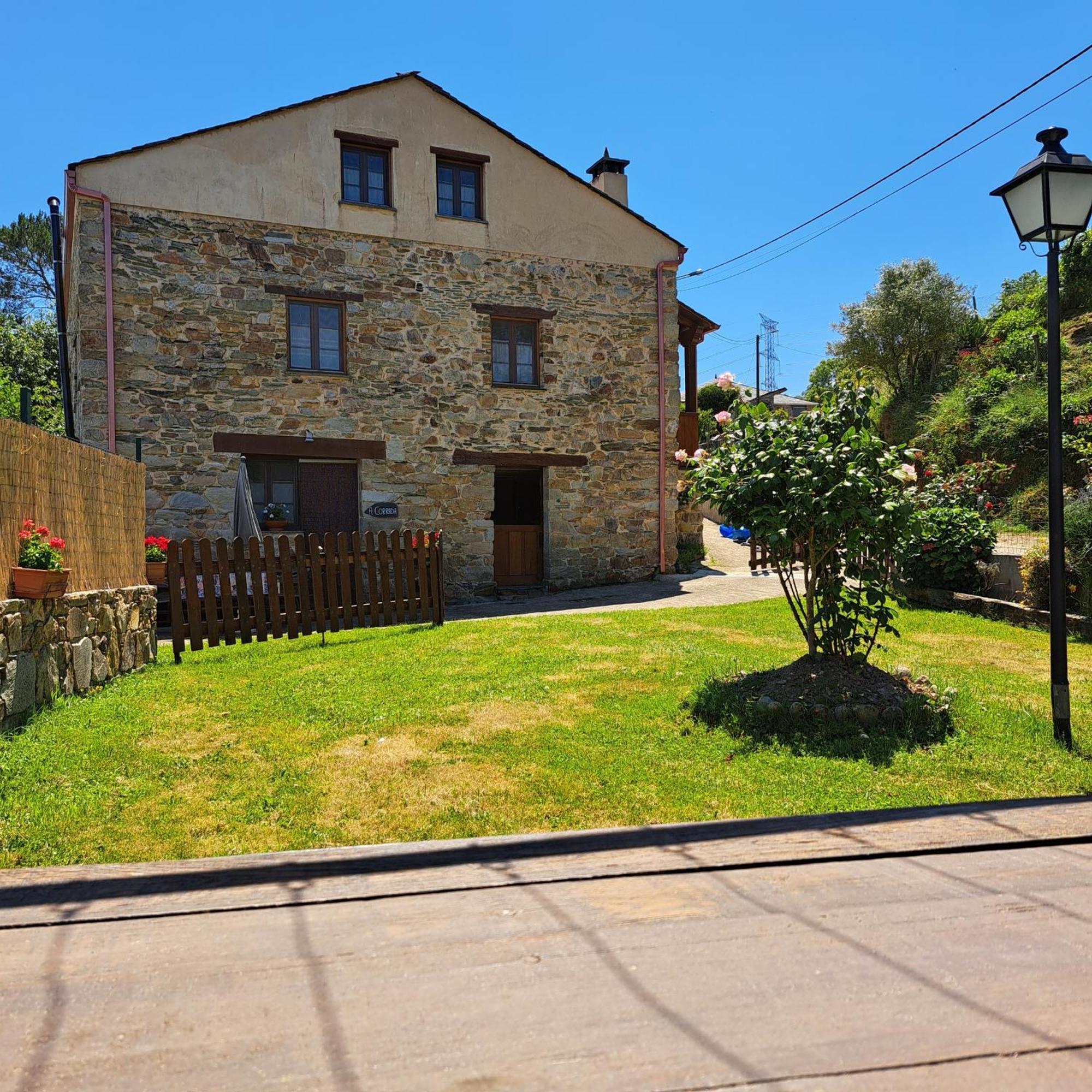 Apartamentos Rurales Tia Vicenta سانتا إيولاليا دي أوسكوس المظهر الخارجي الصورة