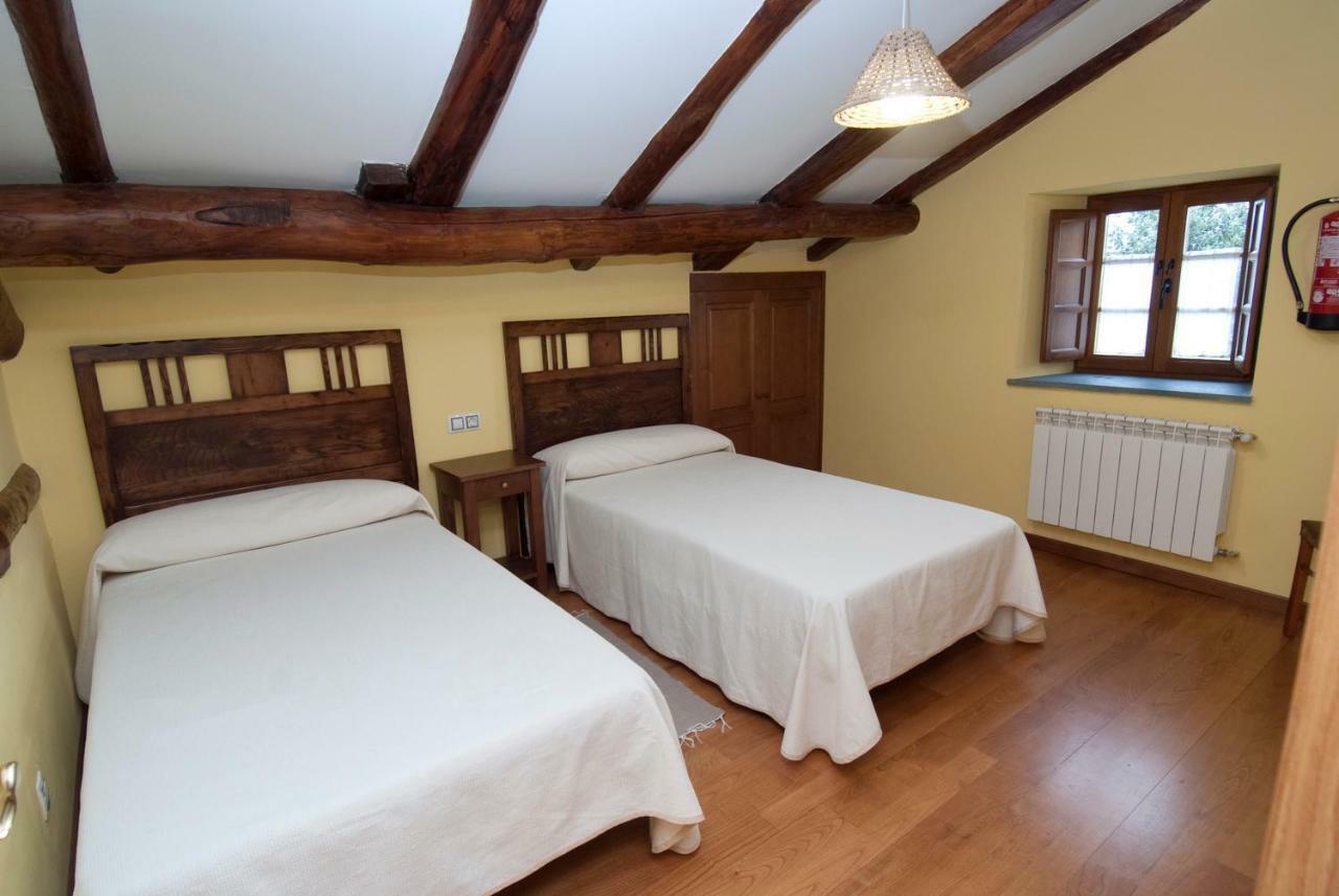 Apartamentos Rurales Tia Vicenta سانتا إيولاليا دي أوسكوس المظهر الخارجي الصورة